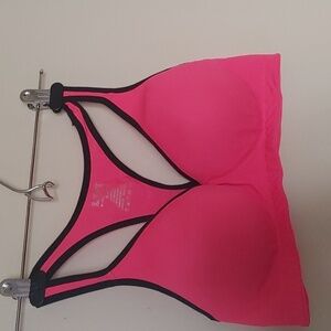Love by Candy Couture pink sports bras size XL, 40‎
